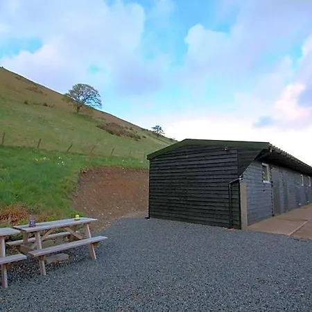The White Horse Bunkhouse Hostel